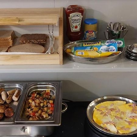 Hotel Mueller Koeln Екстериор снимка