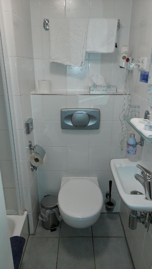 Hotel Mueller Koeln Екстериор снимка